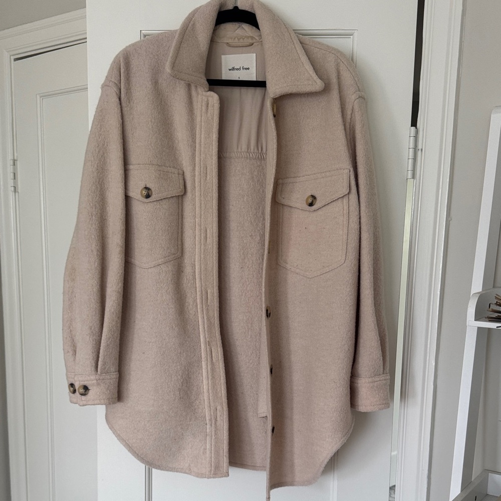 Aritzia Shacket
